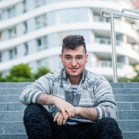 Eitan V